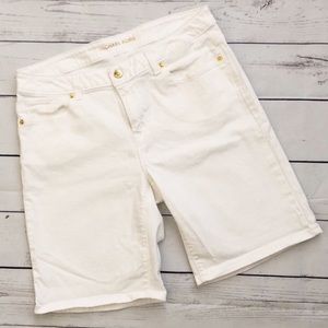 Michael Kors white Bermuda shorts.